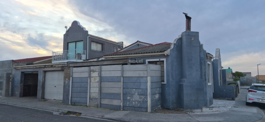2 Bedroom Property for Sale in Tafelsig Western Cape